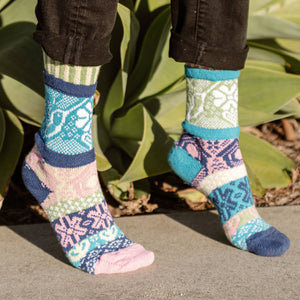 Solmate Socks - Hummingbird Crew Socks