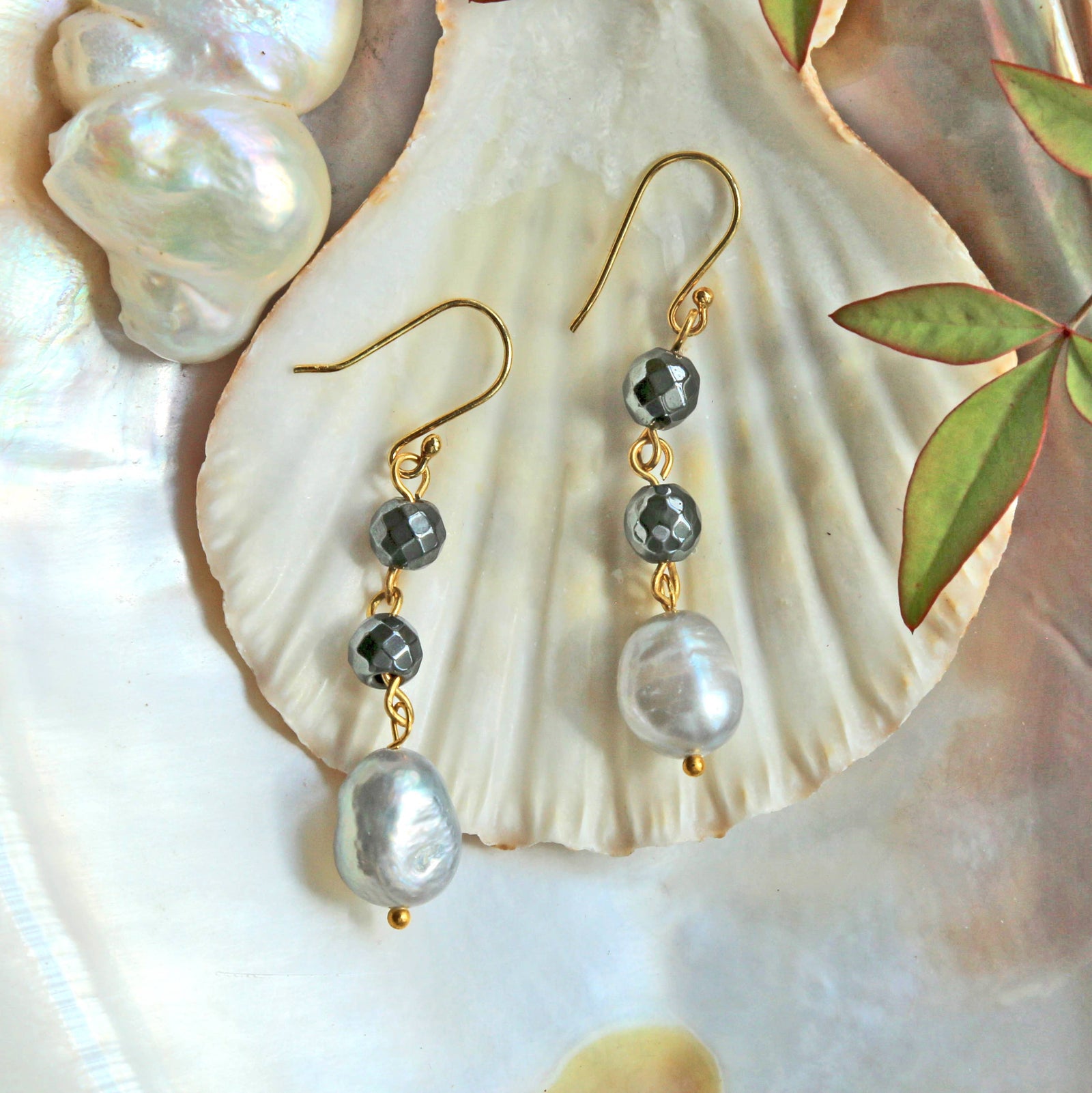 Faceted Hematite Earring, Pearls