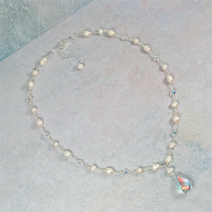 Aurora Boreal Clear Crystal Pendant and Pearl Necklace