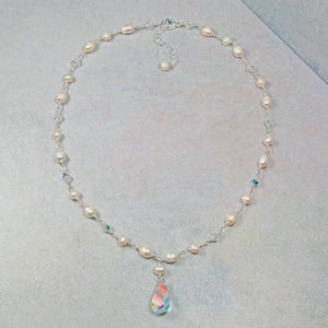 Aurora Boreal Clear Crystal Pendant and Pearl Necklace