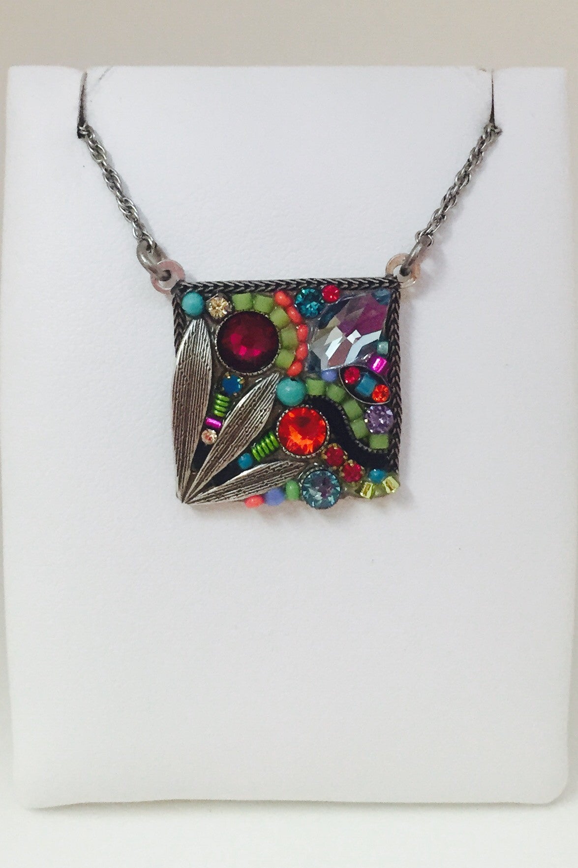 Luxe Square Leaf Pendant Necklace-Multicolor